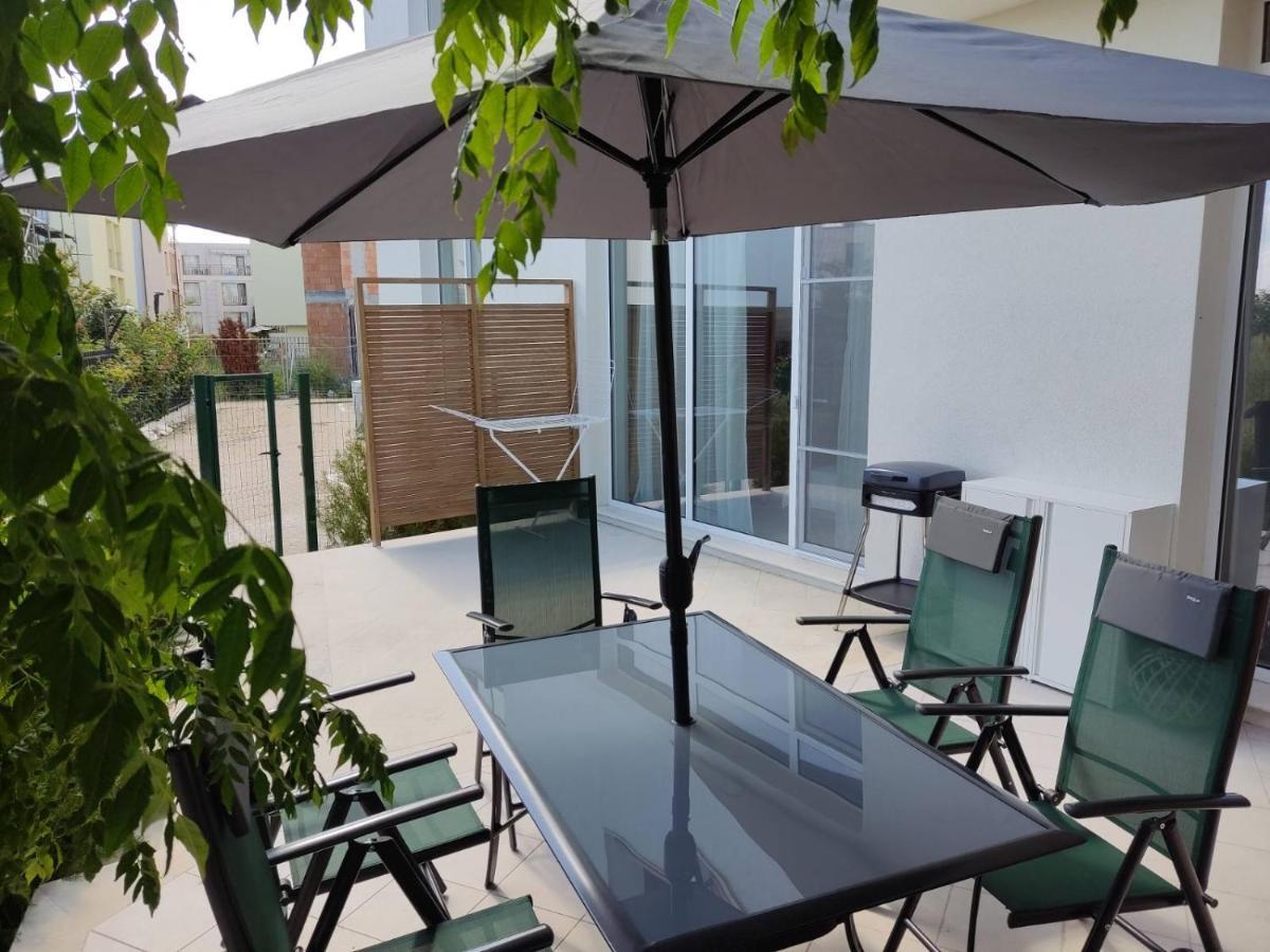Las Brisas Garden Apartment Burgas City Eksteriør billede