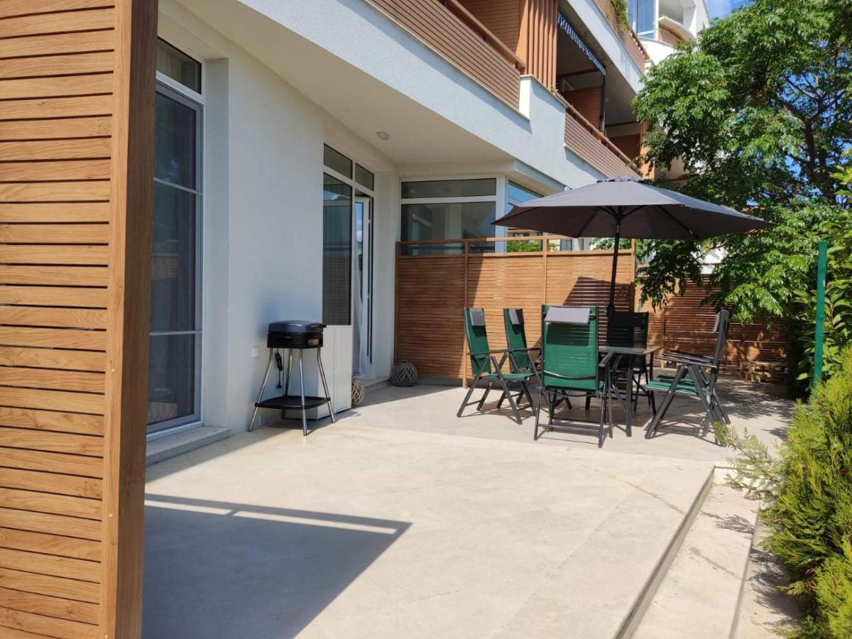Las Brisas Garden Apartment Burgas City Eksteriør billede