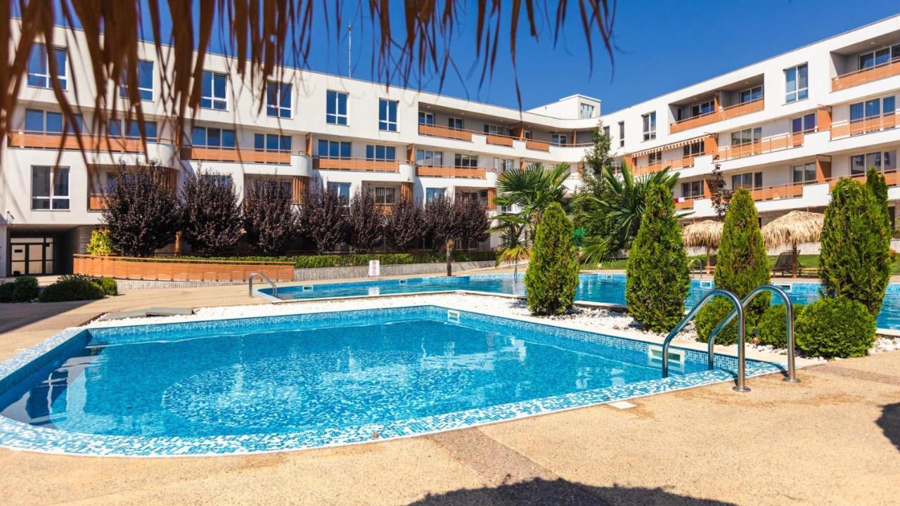 Las Brisas Garden Apartment Burgas City Eksteriør billede